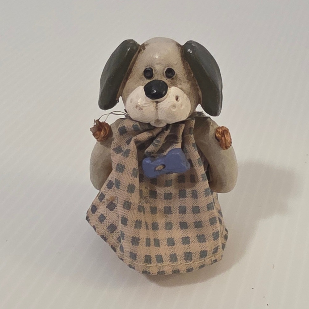 Unbranded Primitive Dog Figurine Small Tan Blue Fair Condition Folk Art
